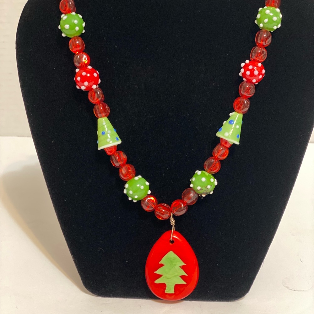 Beaded Christmas Tree necklace 9 inches long